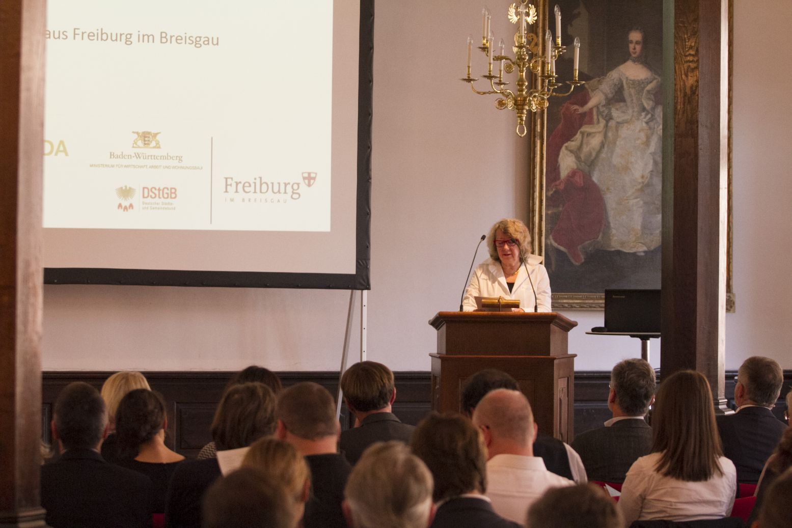 Die Leiterin der Abteilung Baurecht, Städtebau, Landesplanung im Ministerium für Wirtschaft, Arbeit und Wohnungsbau, Frau Kristin Keßler; Foto: A. J. Schmidt