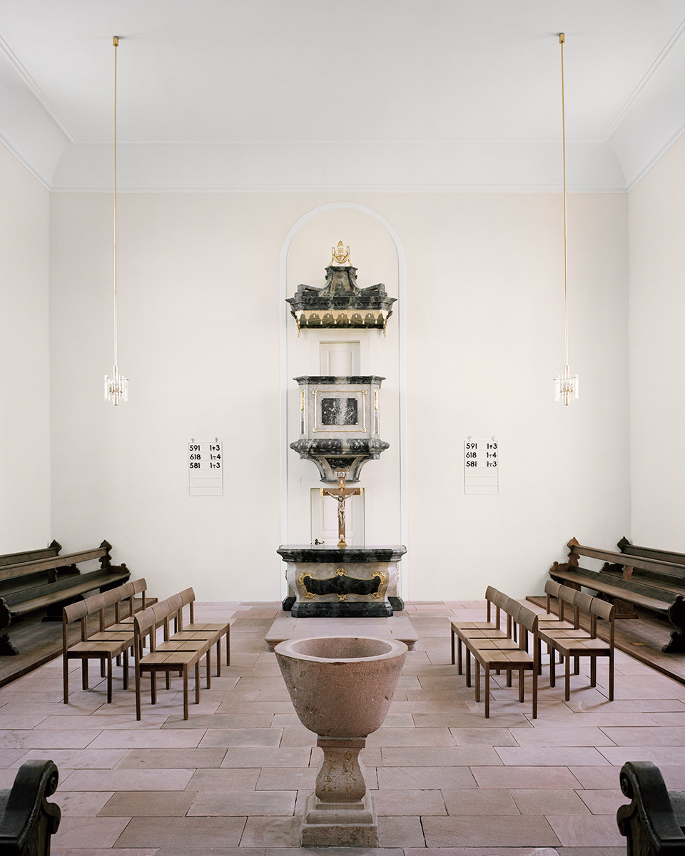 Innenaufnahme Kirche mit Altar